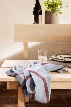Ferm LIVING 2 Copas De Vino Ripple -Menaje de mesa Ventas 39157 01 5 EnvironmentImage 1eb256c756