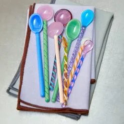 Hay 2 Cucharas De Vidrio Mono -Menaje de mesa Ventas 46900 01 05 cd3ca22b41