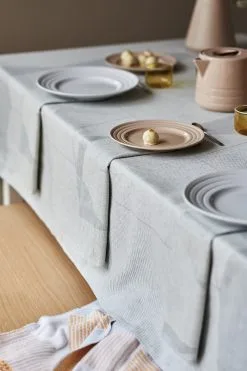 NJRD 4 Servilletas Metric 47x47 Cm -Menaje de mesa Ventas 503114 01 40 EnvironmentImage 39d4858c0d