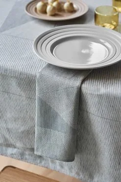 NJRD 4 Servilletas Metric 47x47 Cm -Menaje de mesa Ventas 503114 01 50 EnvironmentImage 0095329df5