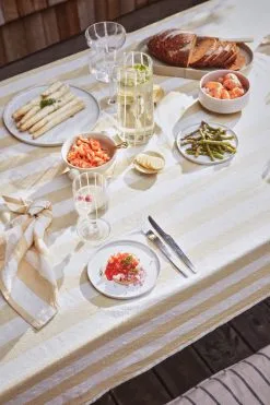 OYOY 2 Servilletas Striped 45x45 Cm -Menaje de mesa Ventas 513189 01 3 EnvironmentImage 151c43faea