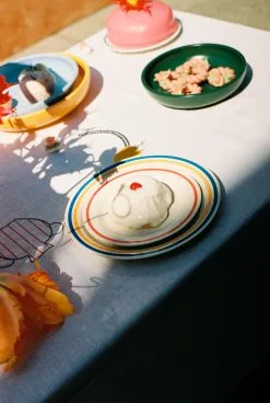 Hay 2 Platos Sobremesa Ø24,5 Cm -Menaje de mesa Ventas 567408 01 5 EnvironmentImage cf150d100c