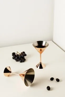 Tom Dixon 2 Copas De Martini Plum 16 Cl 11 Tom Dixon 2 Copas De Martini Plum 16 Cl -Menaje de mesa Ventas 581673 01 40 EnvironmentImage 94662c7c91