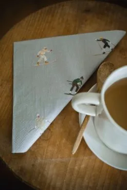 Fine Little Day 25 Servilletas Skiers -Menaje de mesa Ventas 581762 01 41 EnvironmentImage a38676df7b